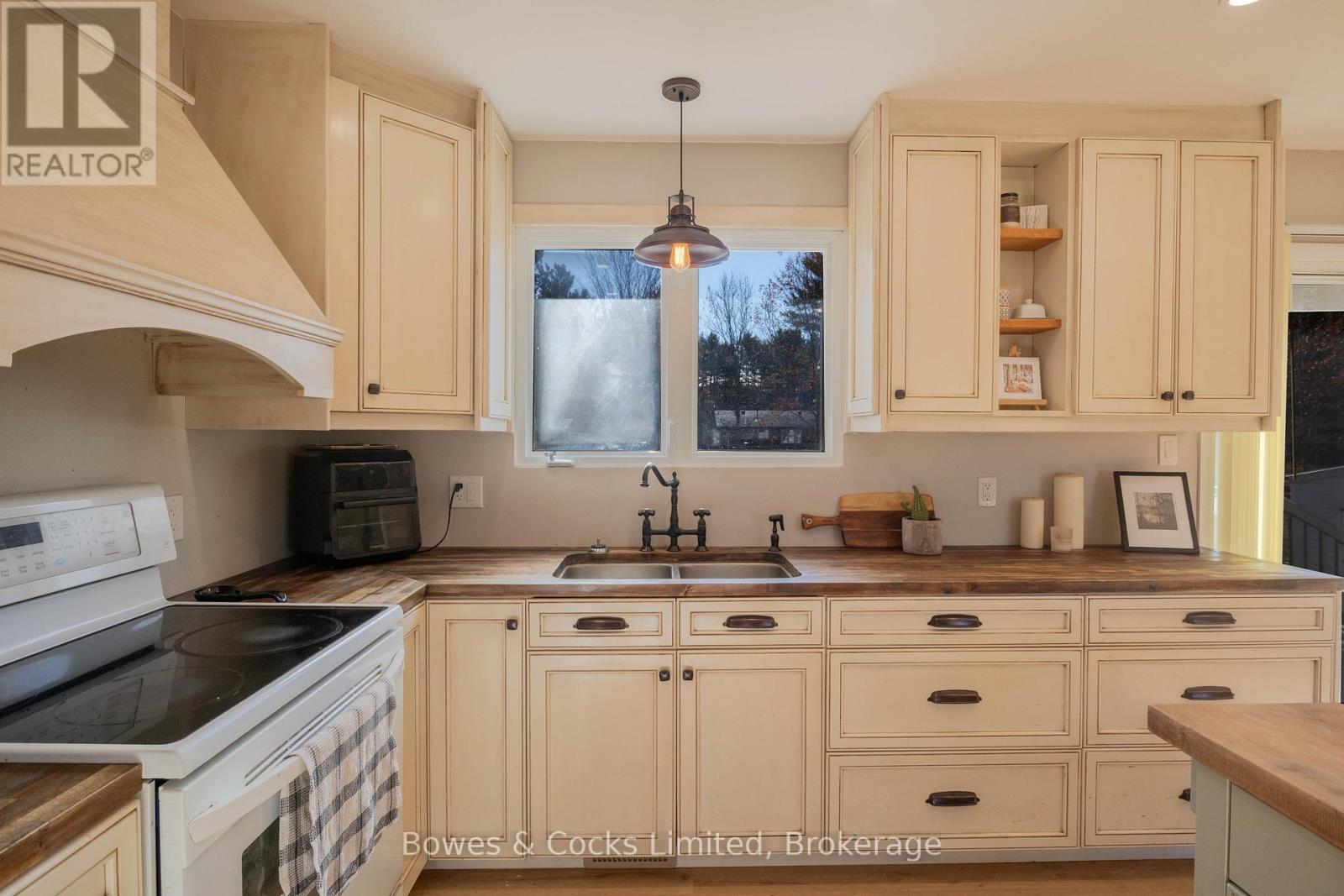 159 South Baptiste Lake Road, Hastings Highlands (Herschel Ward), Ontario  K0L 1C0 - Photo 15 - X12865402