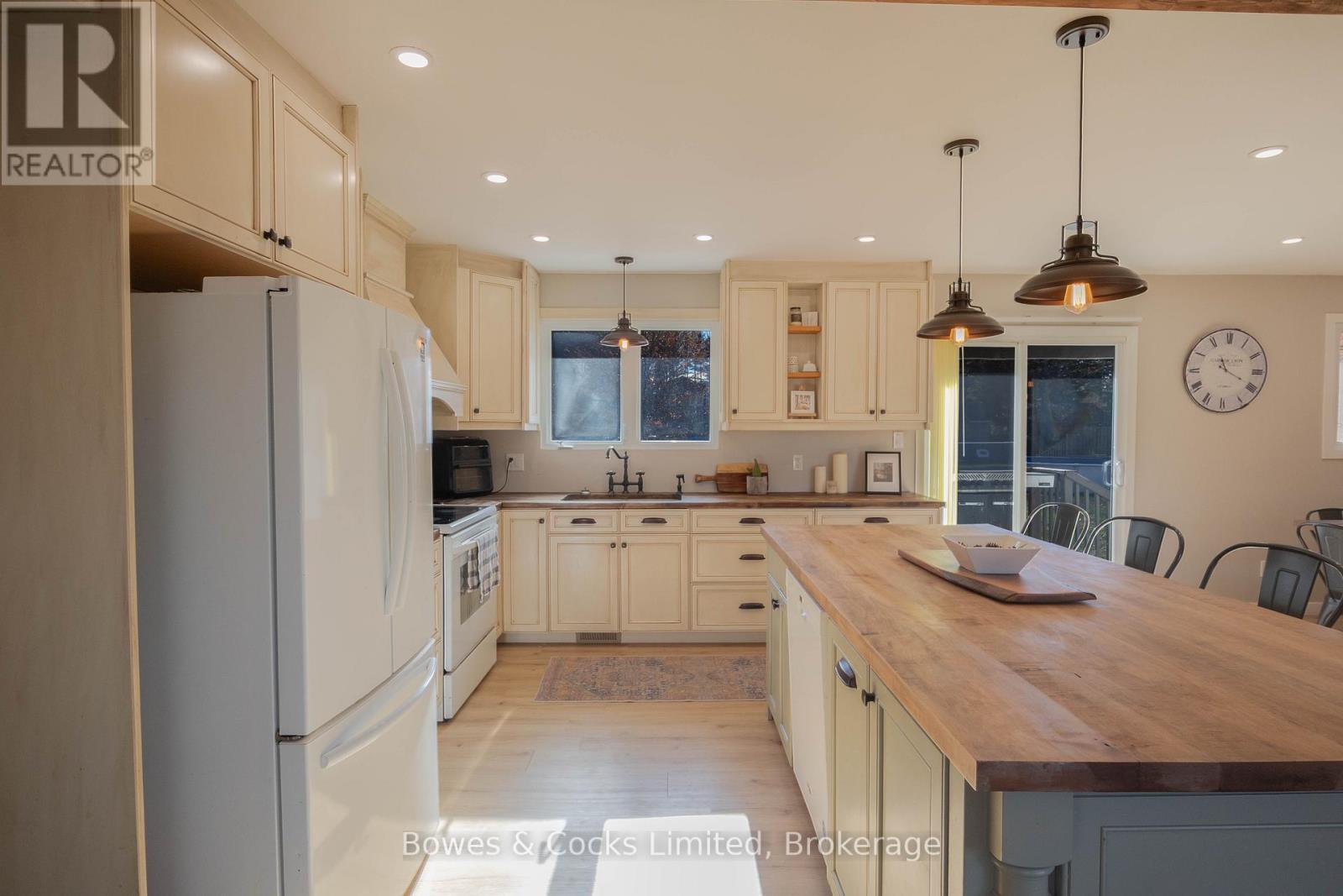 159 South Baptiste Lake Road, Hastings Highlands (Herschel Ward), Ontario  K0L 1C0 - Photo 18 - X12865402