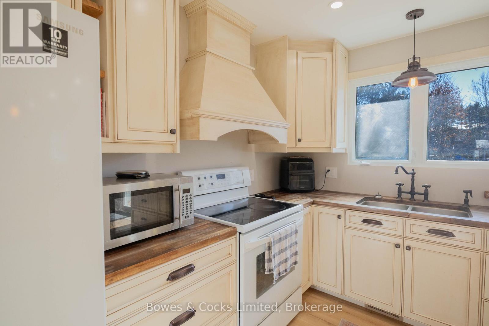 159 South Baptiste Lake Road, Hastings Highlands (Herschel Ward), Ontario  K0L 1C0 - Photo 19 - X12865402