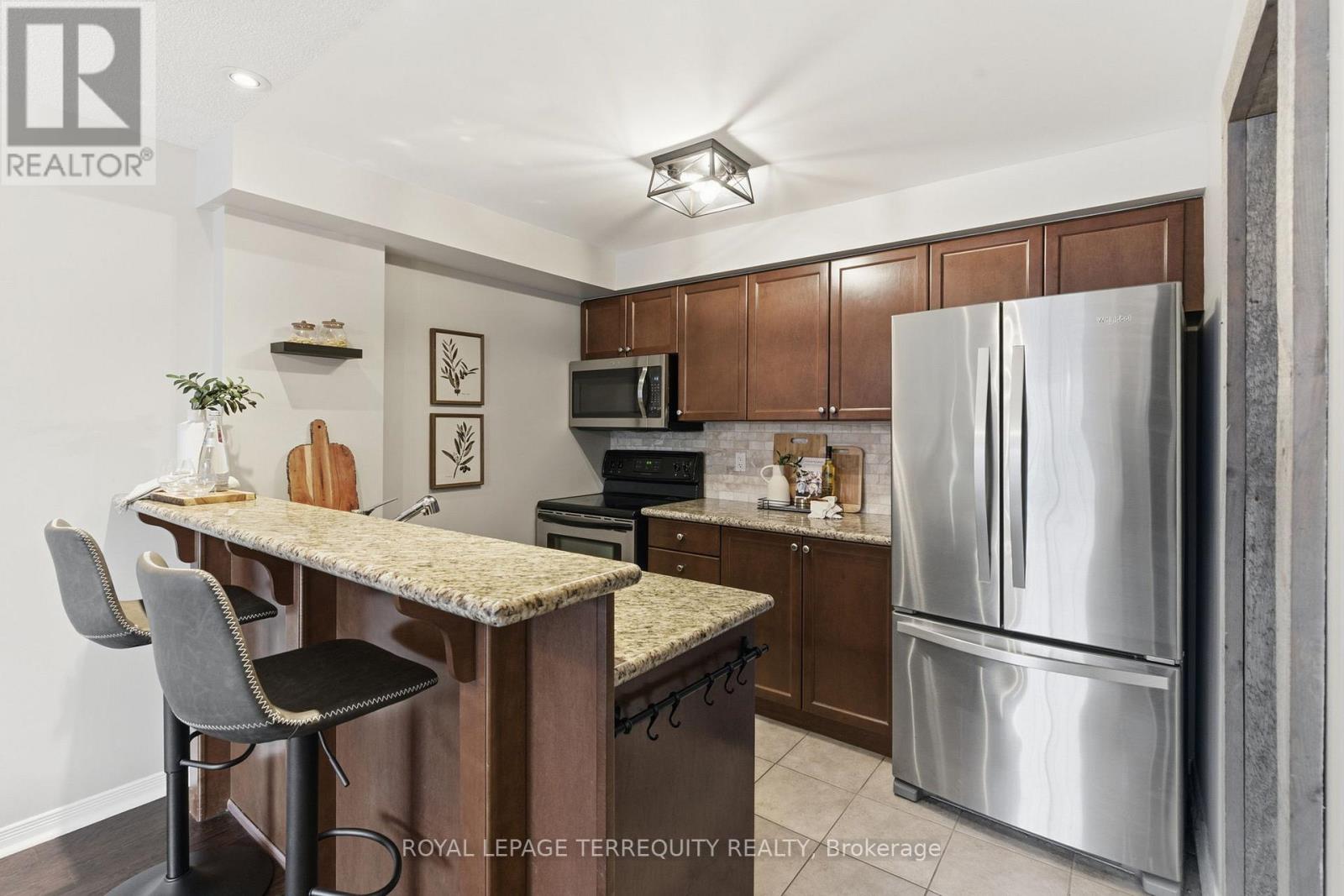 305 - 55 Shipway Avenue, Clarington (Newcastle), Ontario  L1B 0B6 - Photo 8 - E12865504