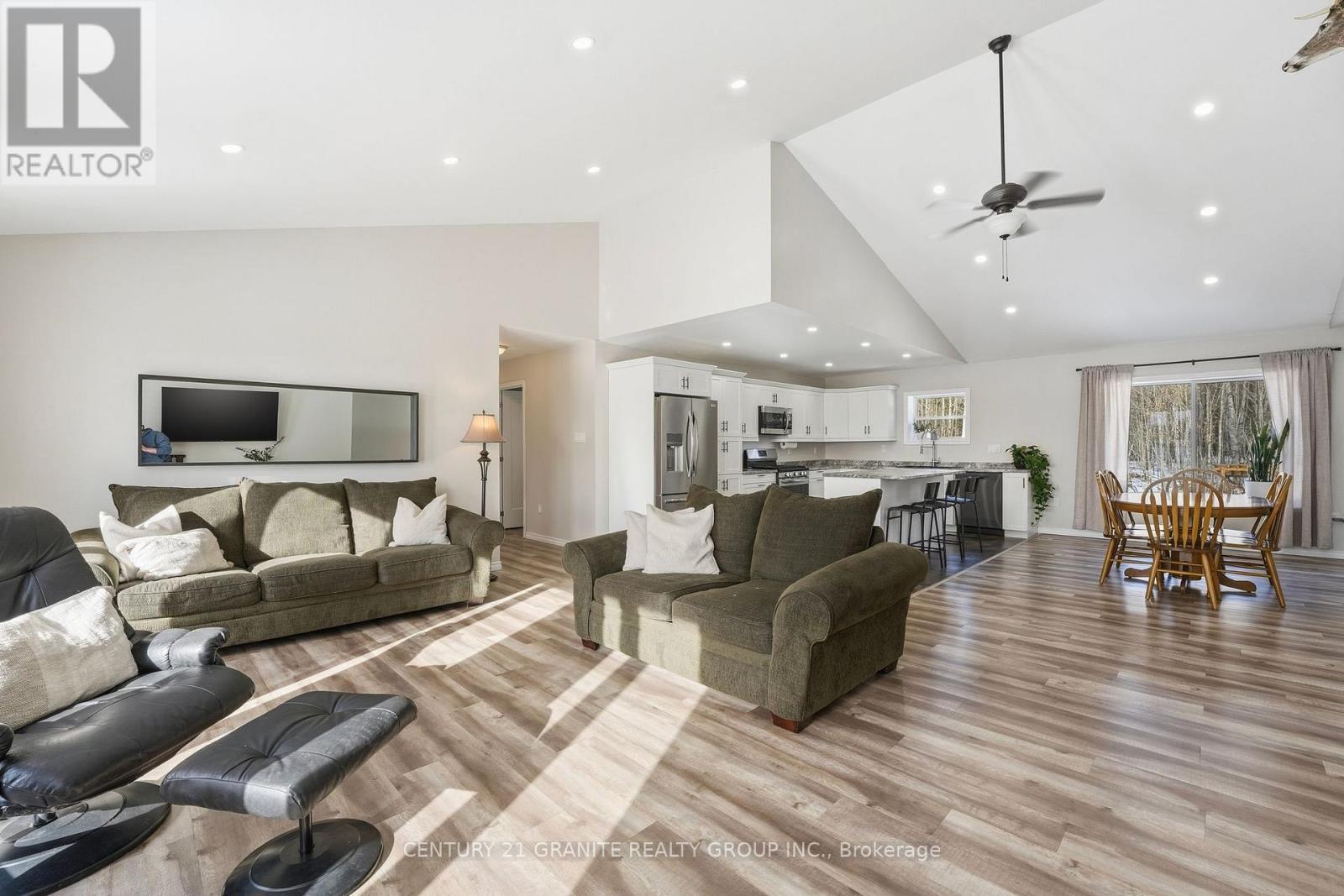 36 Fraser Lake Road, Carlow/mayo (Carlow Ward), Ontario  K0L 1G0 - Photo 10 - X12865828