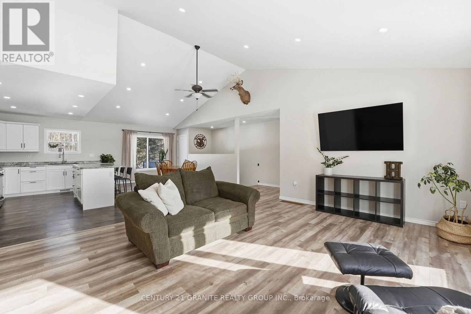 36 Fraser Lake Road, Carlow/mayo (Carlow Ward), Ontario  K0L 1G0 - Photo 11 - X12865828