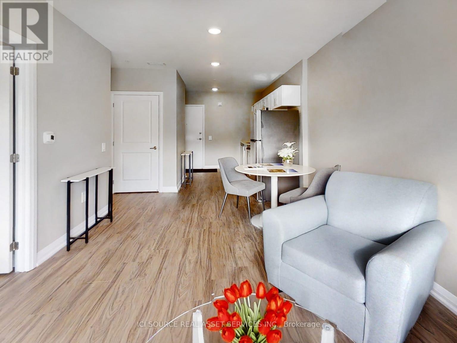 305 - 77 William Street N, Kawartha Lakes (Lindsay), Ontario  K9V 4A2 - Photo 2 - X12866030