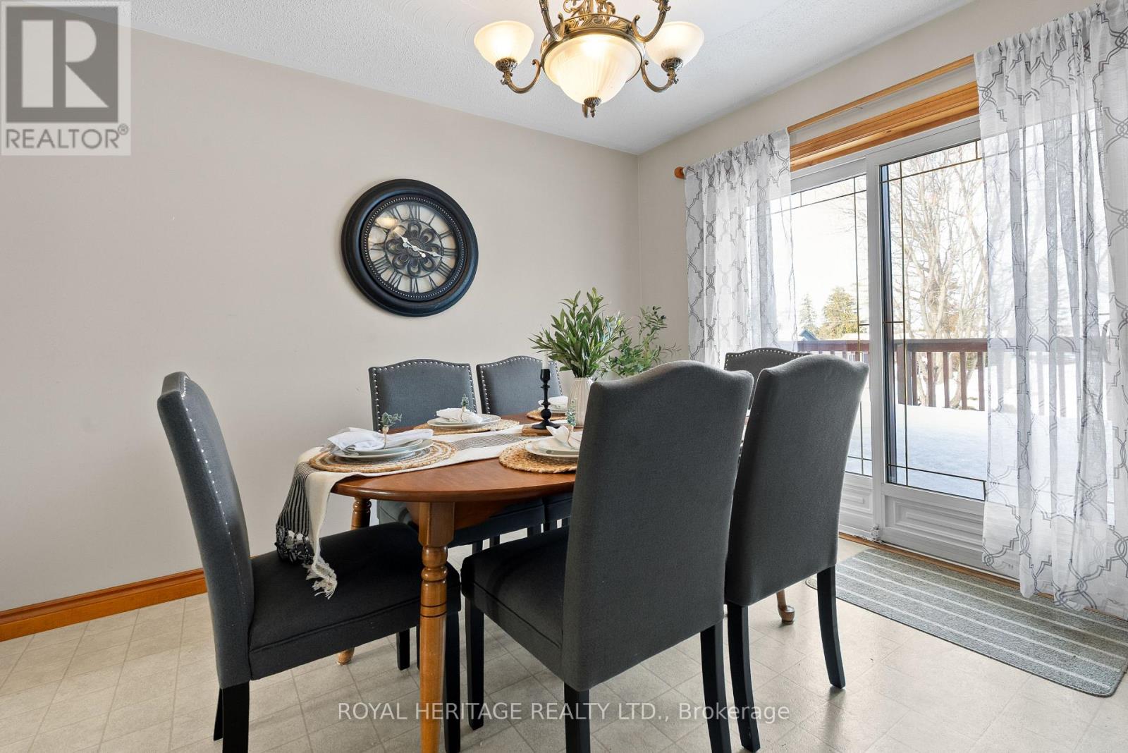 9 Teepee Court, Kawartha Lakes (Fenelon), Ontario  K9V 4R6 - Photo 14 - X12866502