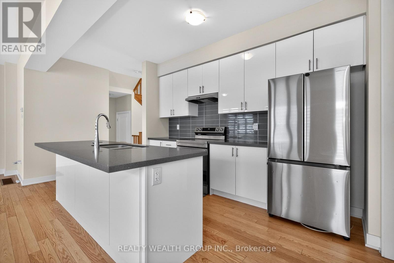 803 Griffin Trail, Peterborough (Monaghan Ward 2), Ontario  K9K 0J1 - Photo 11 - X12866500