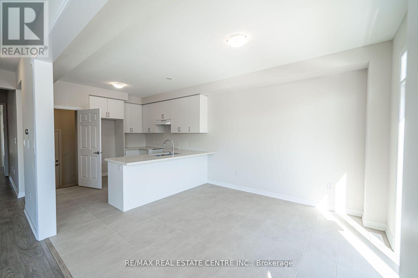 47 Northrop Avenue, Clarington (Newcastle), Ontario  L1B 1G9 - Photo 10 - E12866918