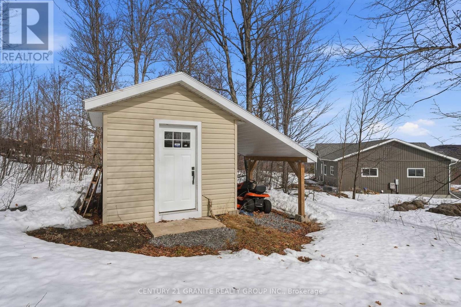 824 East Road Loop, Hastings Highlands (Monteagle Ward), Ontario  K0L 1C0 - Photo 35 - X12867392