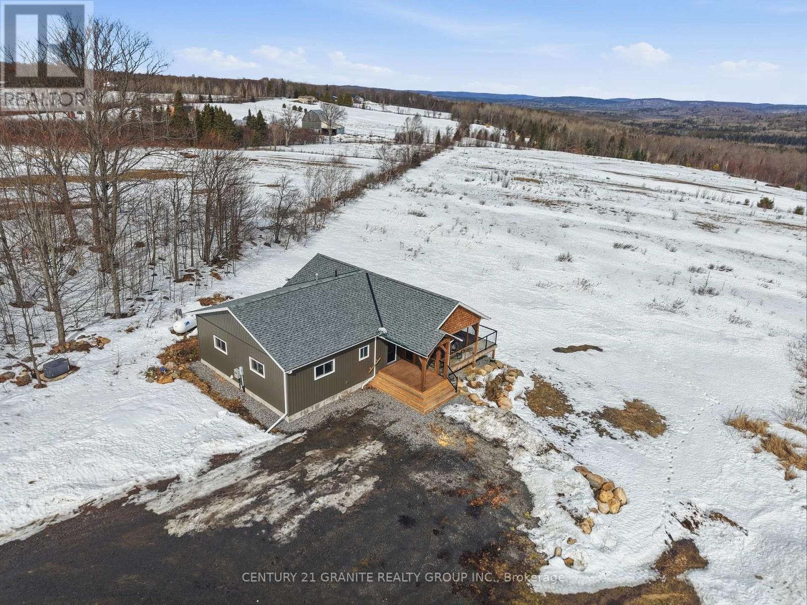 824 East Road Loop, Hastings Highlands (Monteagle Ward), Ontario  K0L 1C0 - Photo 41 - X12867392