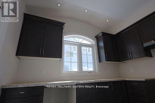 35 Coldbrook Drive, Cavan Monaghan (Millbrook Village), Ontario  L0A 1G0 - Photo 10 - X12868344