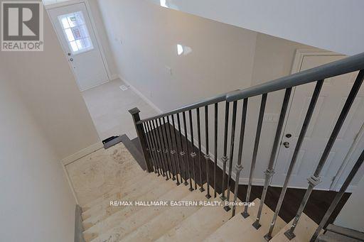 35 Coldbrook Drive, Cavan Monaghan (Millbrook Village), Ontario  L0A 1G0 - Photo 13 - X12868344