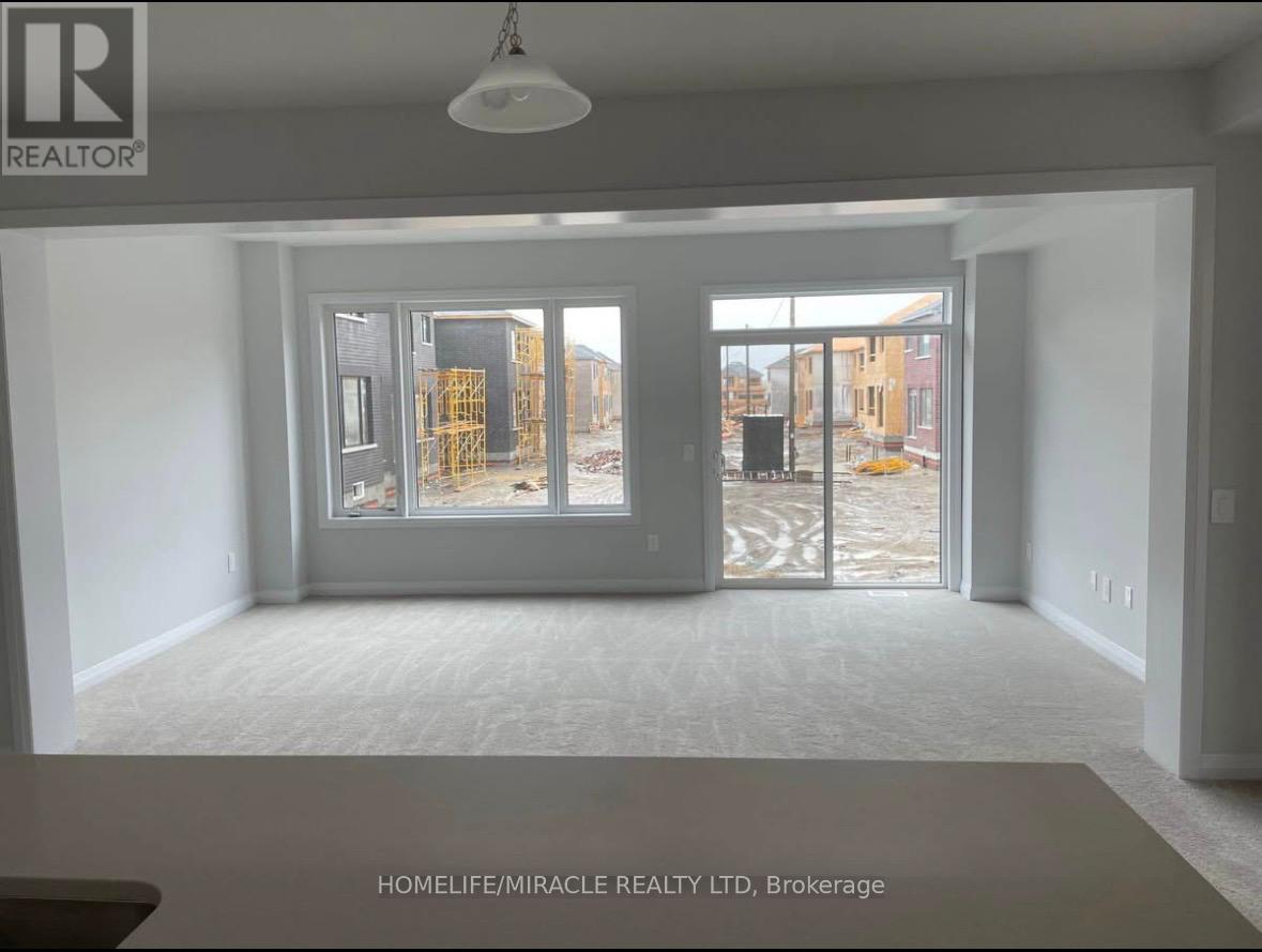 62 Corley Street, Kawartha Lakes (Lindsay), Ontario  K9V 6C2 - Photo 3 - X12868428