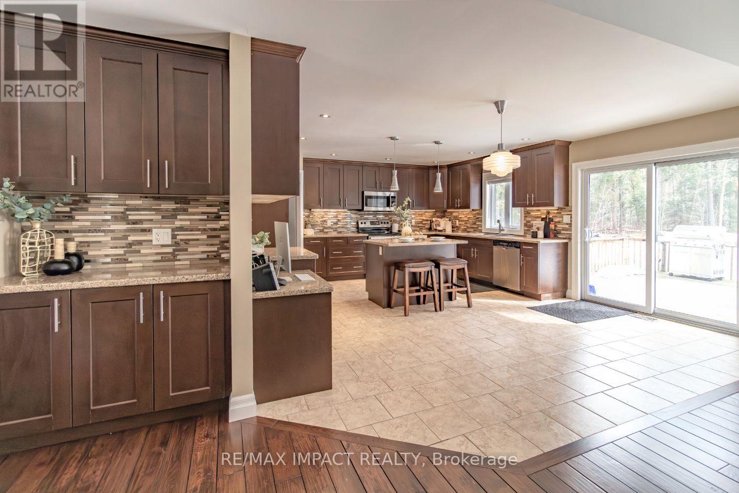 489 Larmer Line, Cavan Monaghan (Cavan Twp), Ontario  K0L 1V0 - Photo 16 - X12868652