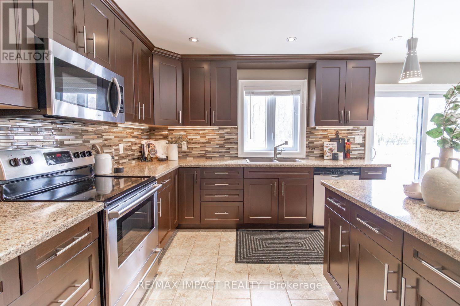 489 Larmer Line, Cavan Monaghan (Cavan Twp), Ontario  K0L 1V0 - Photo 19 - X12868652