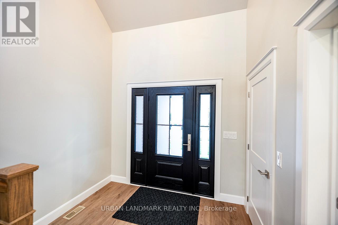 214 Aberdeen Avenue, Peterborough (Northcrest Ward 5), Ontario  K9H 3Y1 - Photo 7 - X12868844