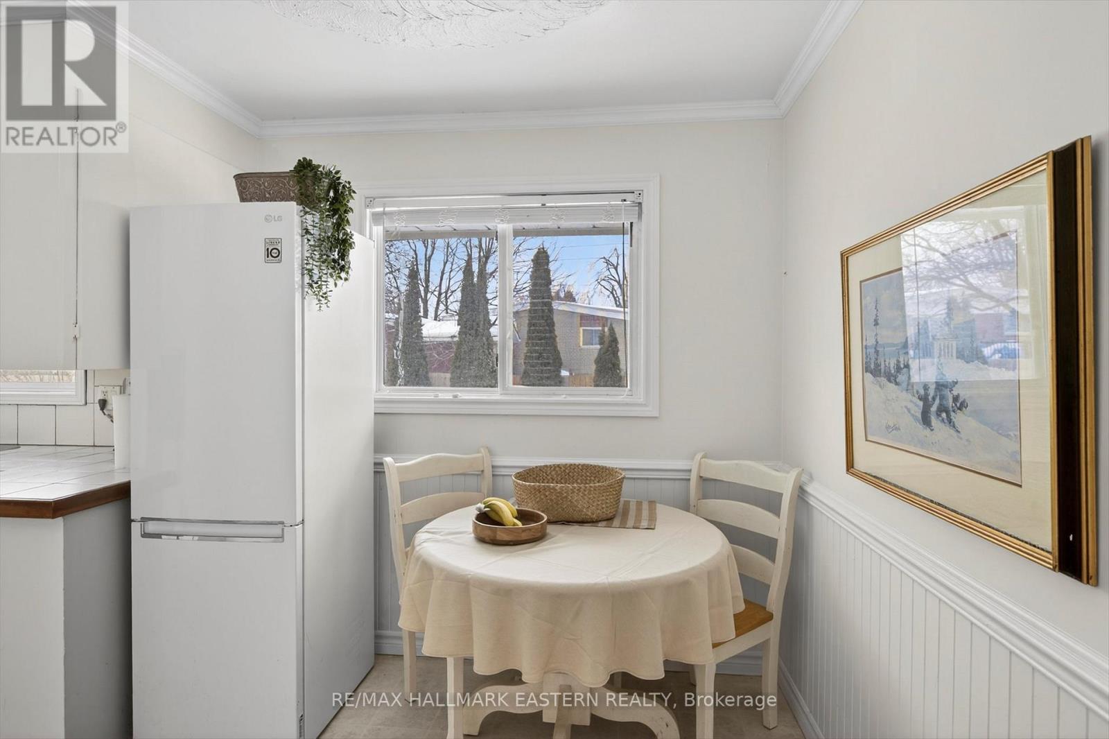 897 Westdale Avenue, Peterborough (Northcrest Ward 5), Ontario  K9H 6C5 - Photo 17 - X12869432