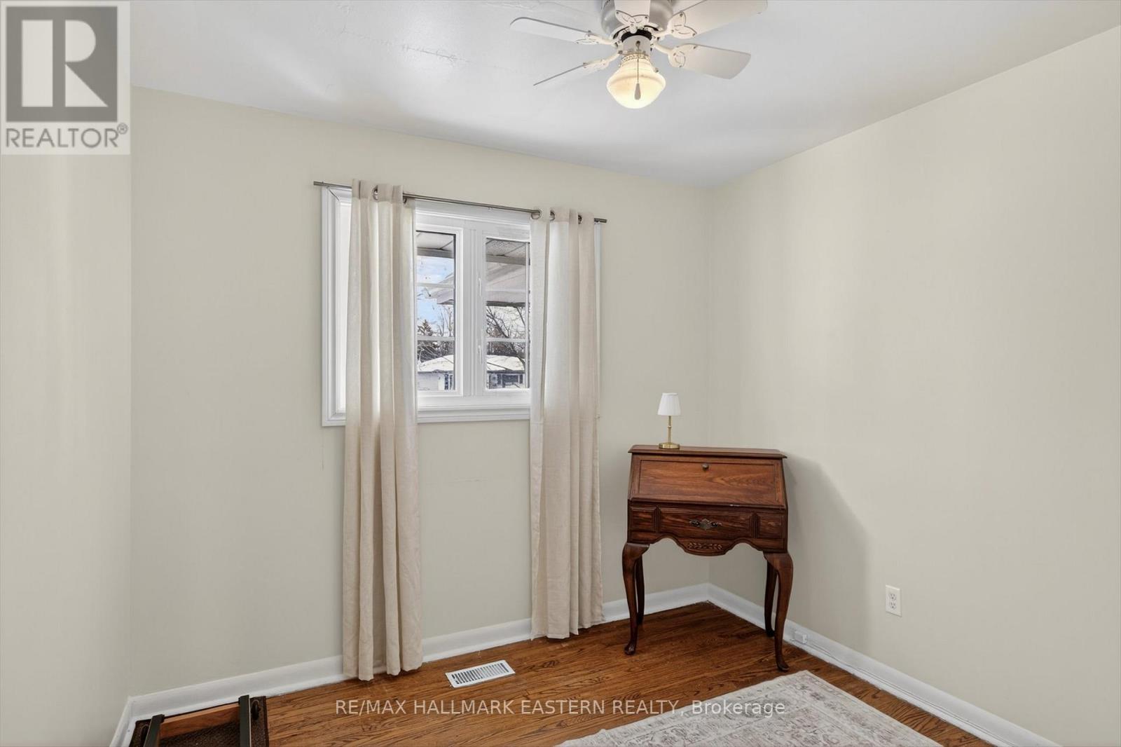 897 Westdale Avenue, Peterborough (Northcrest Ward 5), Ontario  K9H 6C5 - Photo 23 - X12869432