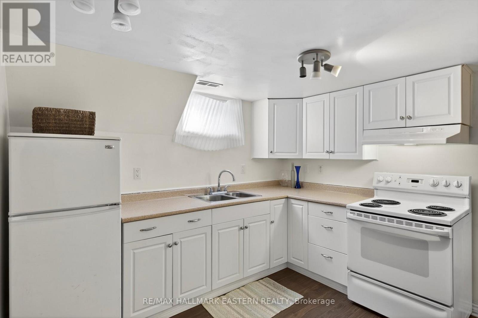 897 Westdale Avenue, Peterborough (Northcrest Ward 5), Ontario  K9H 6C5 - Photo 28 - X12869432