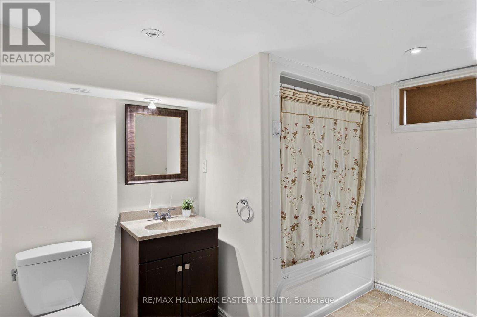 897 Westdale Avenue, Peterborough (Northcrest Ward 5), Ontario  K9H 6C5 - Photo 38 - X12869432