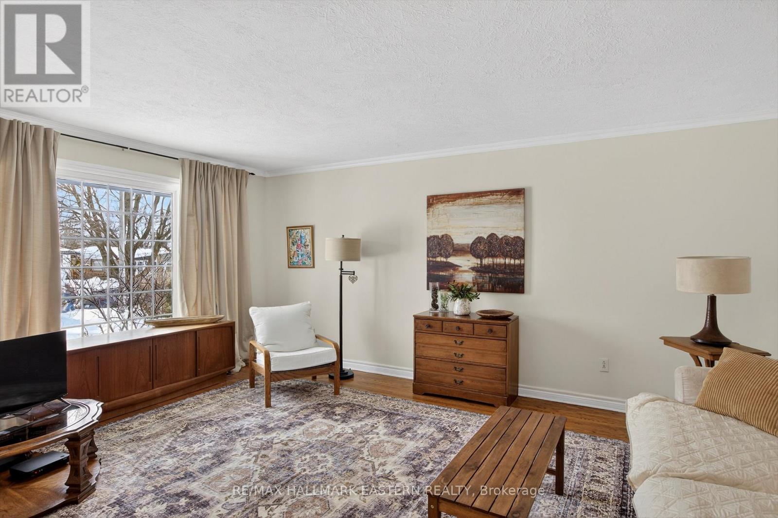 897 Westdale Avenue, Peterborough (Northcrest Ward 5), Ontario  K9H 6C5 - Photo 8 - X12869432