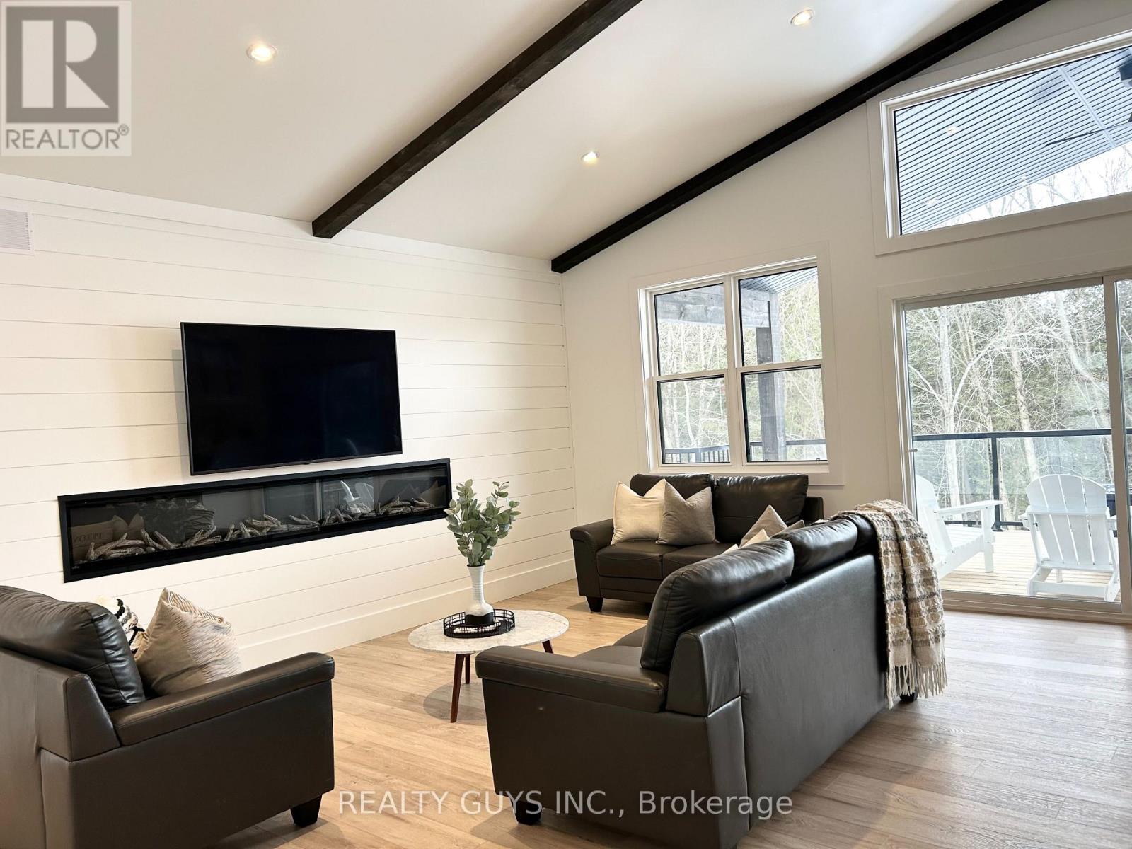 2 Ivy Street, Kawartha Lakes (Emily), Ontario  K0L 2W0 - Photo 9 - X12869498