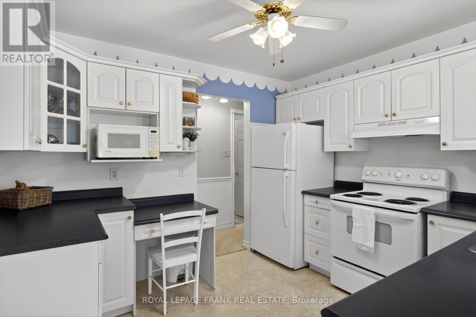 491 Chamberlain Street, Peterborough (Town Ward 3), Ontario  K9J 4L3 - Photo 10 - X12869726