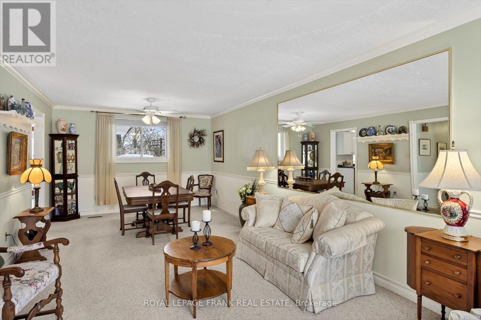 491 Chamberlain Street, Peterborough (Town Ward 3), Ontario  K9J 4L3 - Photo 5 - X12869726