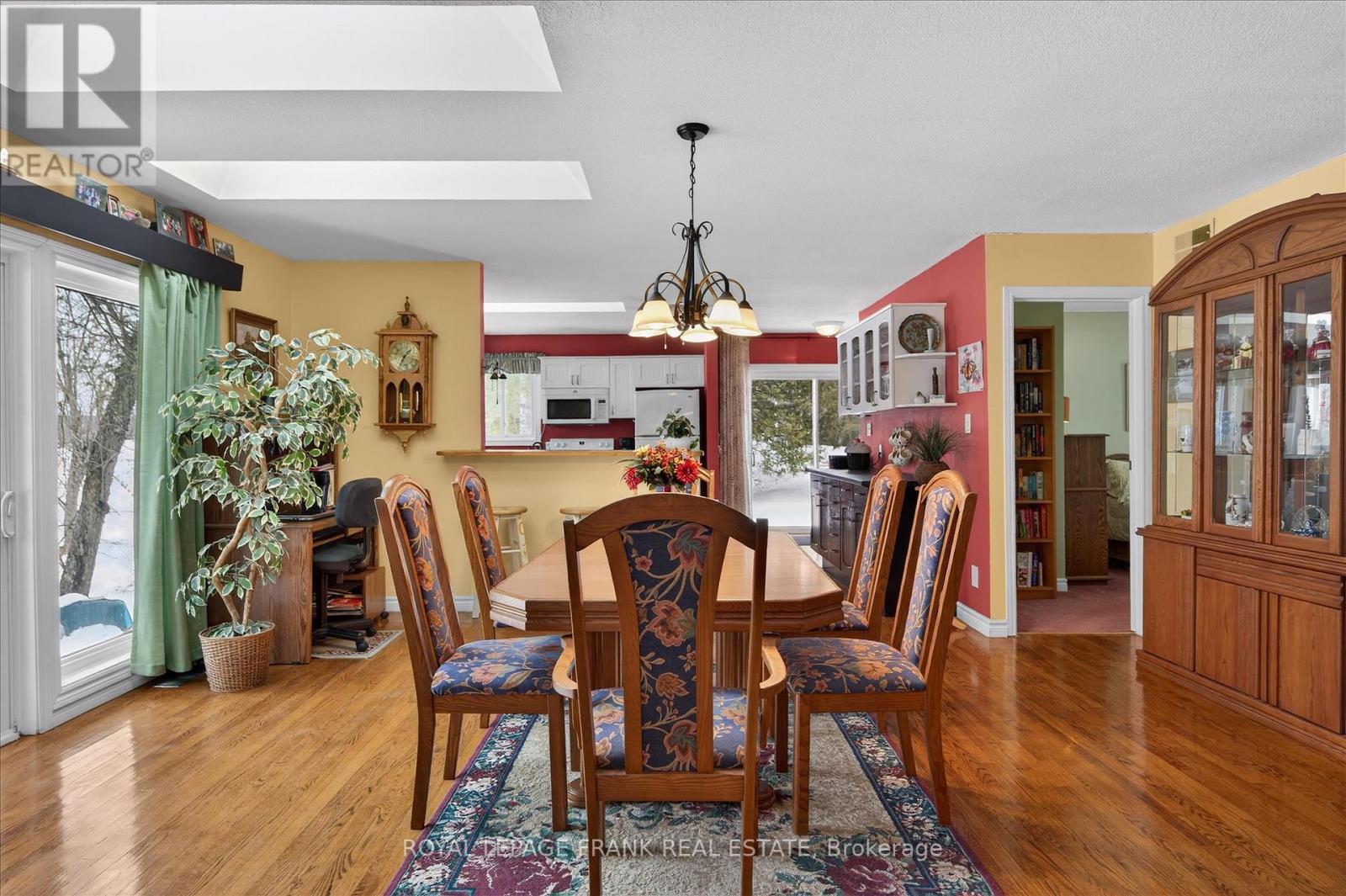 1855 South Bayshore Road E, Douro-Dummer, Ontario  K0L 2H0 - Photo 20 - X12869796