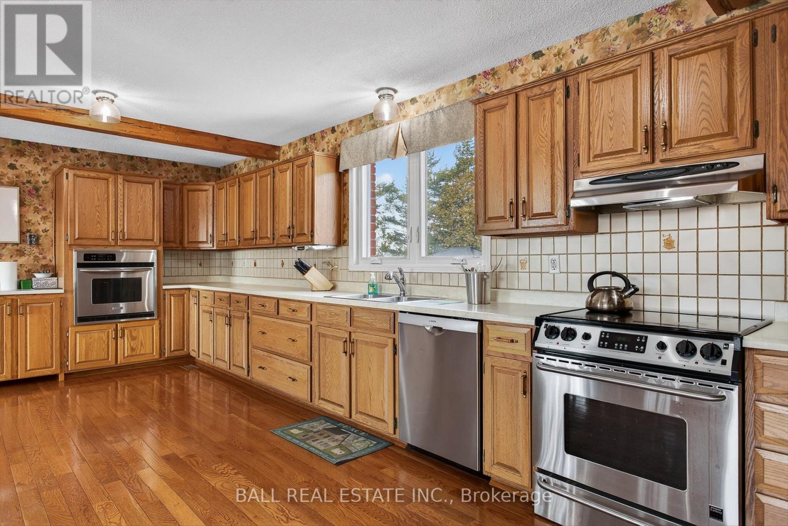 1034 Tara Road, Selwyn, Ontario  K9J 6X2 - Photo 8 - X12870028