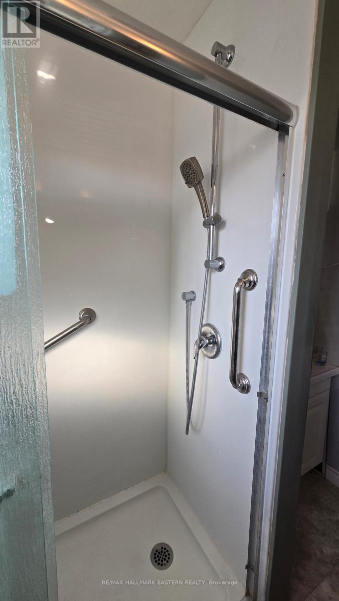 45 Goodfellow Road S, Peterborough (Otonabee Ward 1), Ontario  K9J 5W8 - Photo 16 - X12871032