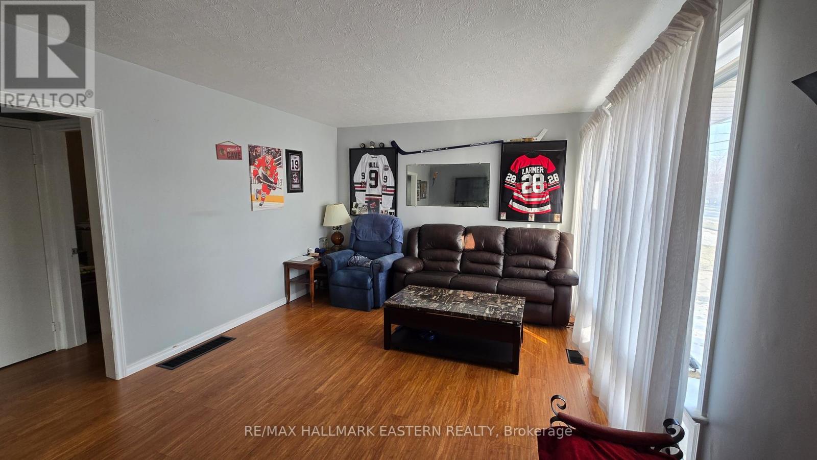 45 Goodfellow Road S, Peterborough (Otonabee Ward 1), Ontario  K9J 5W8 - Photo 3 - X12871032