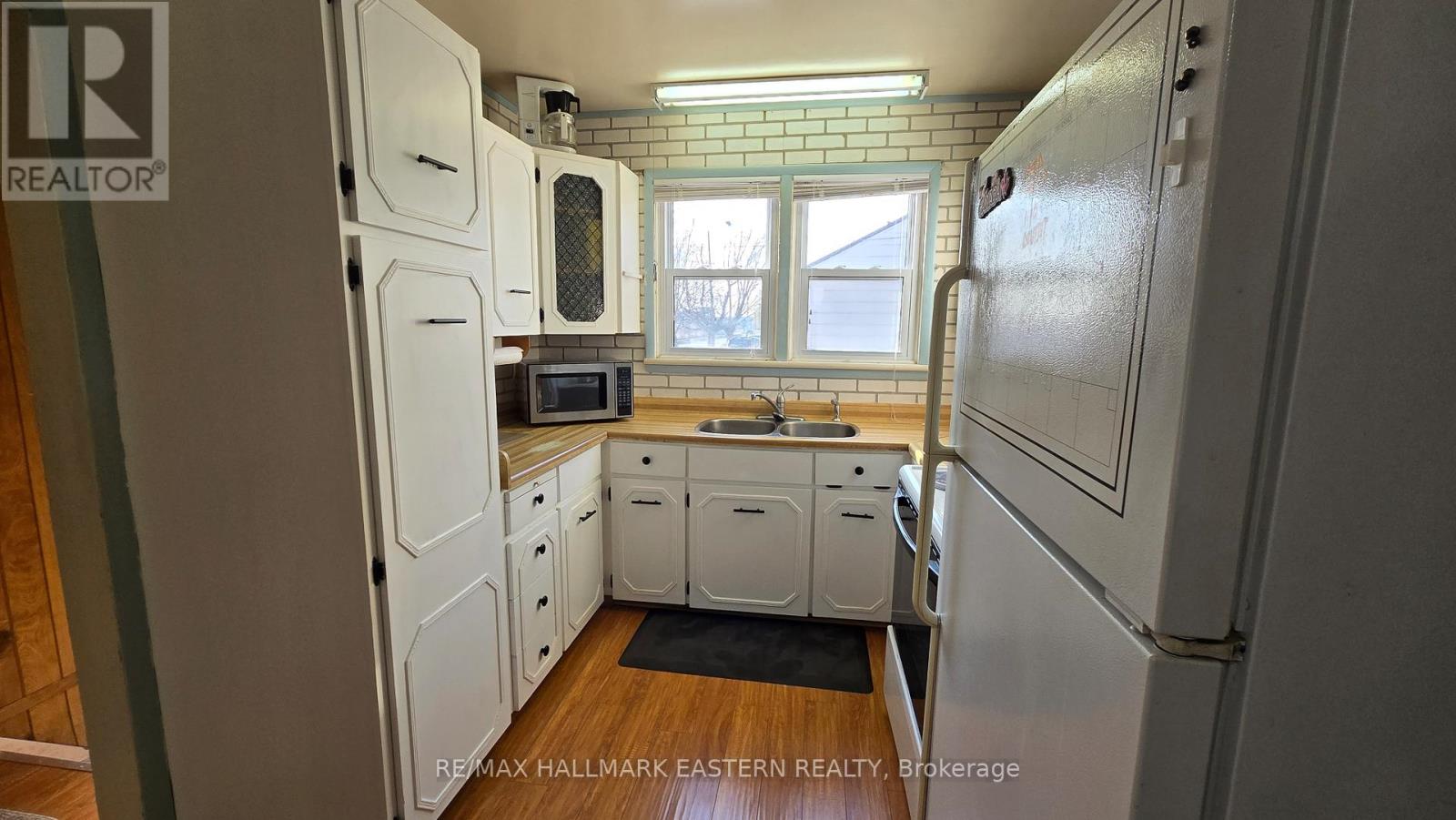 45 Goodfellow Road S, Peterborough (Otonabee Ward 1), Ontario  K9J 5W8 - Photo 6 - X12871032