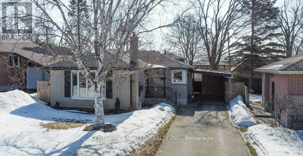 953 Oriole Drive, Peterborough (Northcrest Ward 5), Ontario  K9H 6K6 - Photo 2 - X12871180