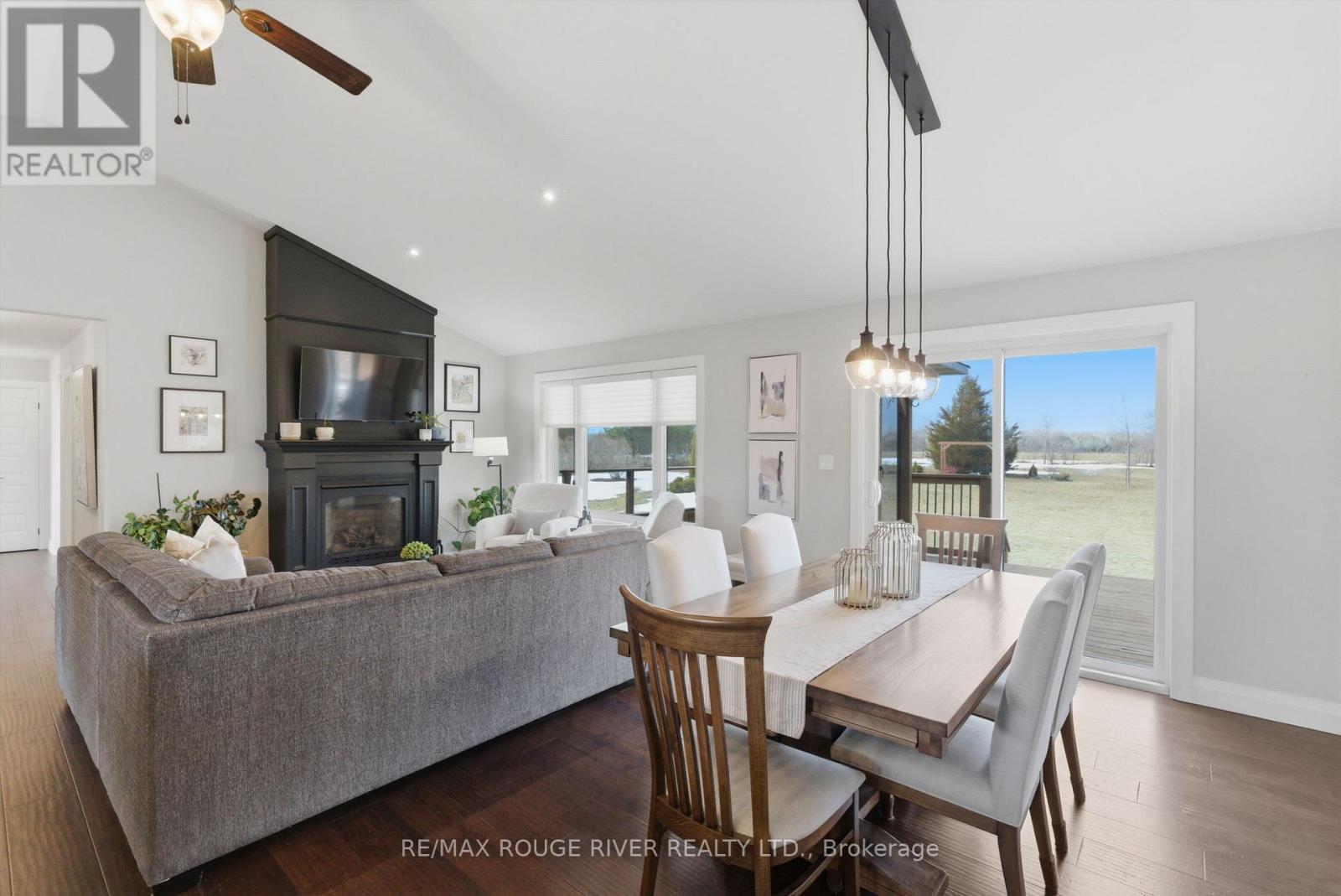 660 Hayes Line, Cavan Monaghan (Cavan Twp), Ontario  K0L 2W0 - Photo 12 - X12871908