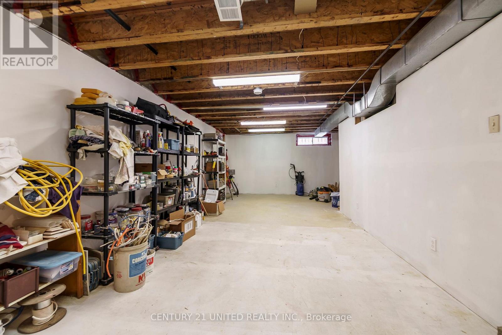 558 Gilmour Street, Peterborough (Town Ward 3), Ontario  K9H 2K2 - Photo 29 - X12872012