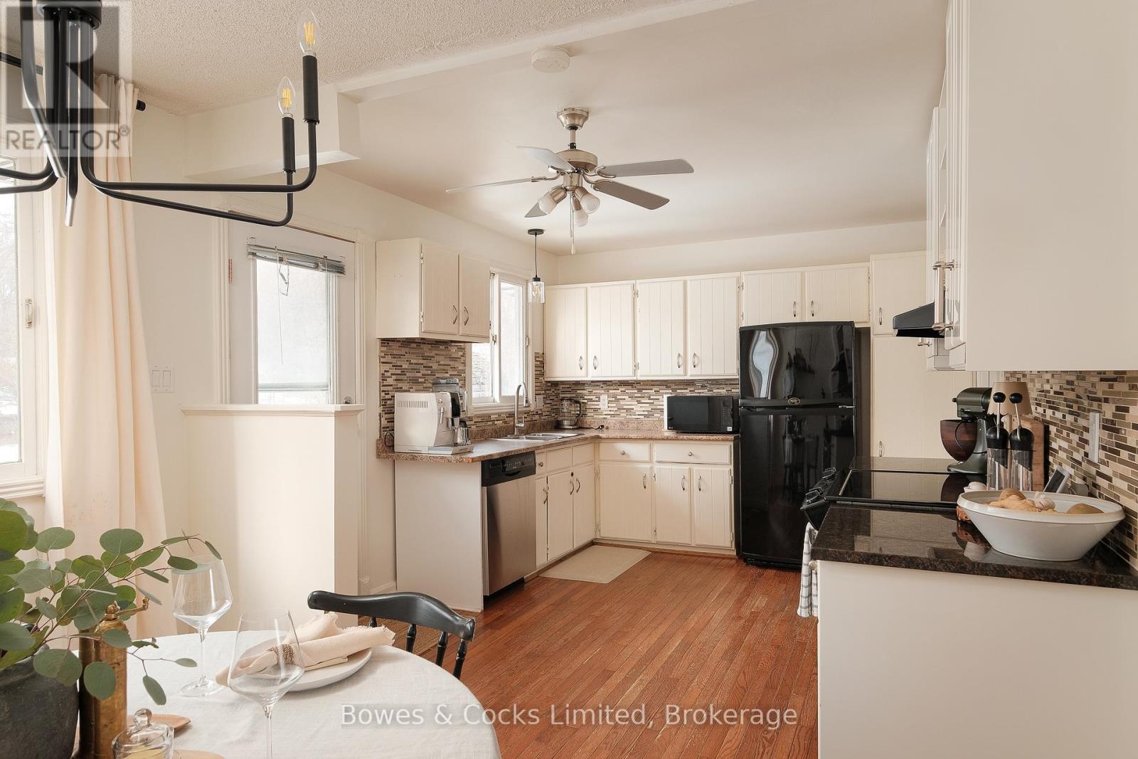 1712 Redwood Drive, Peterborough (Monaghan Ward 2), Ontario  K9K 1M3 - Photo 10 - X12872244