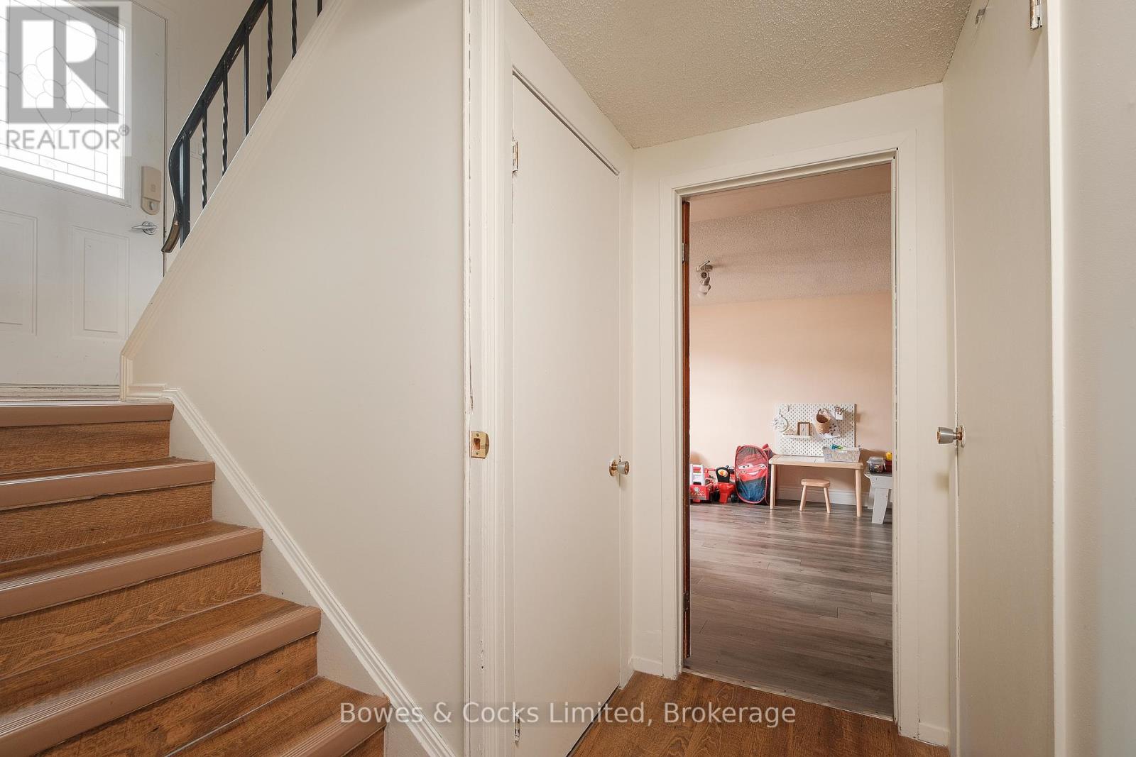 1712 Redwood Drive, Peterborough (Monaghan Ward 2), Ontario  K9K 1M3 - Photo 22 - X12872244