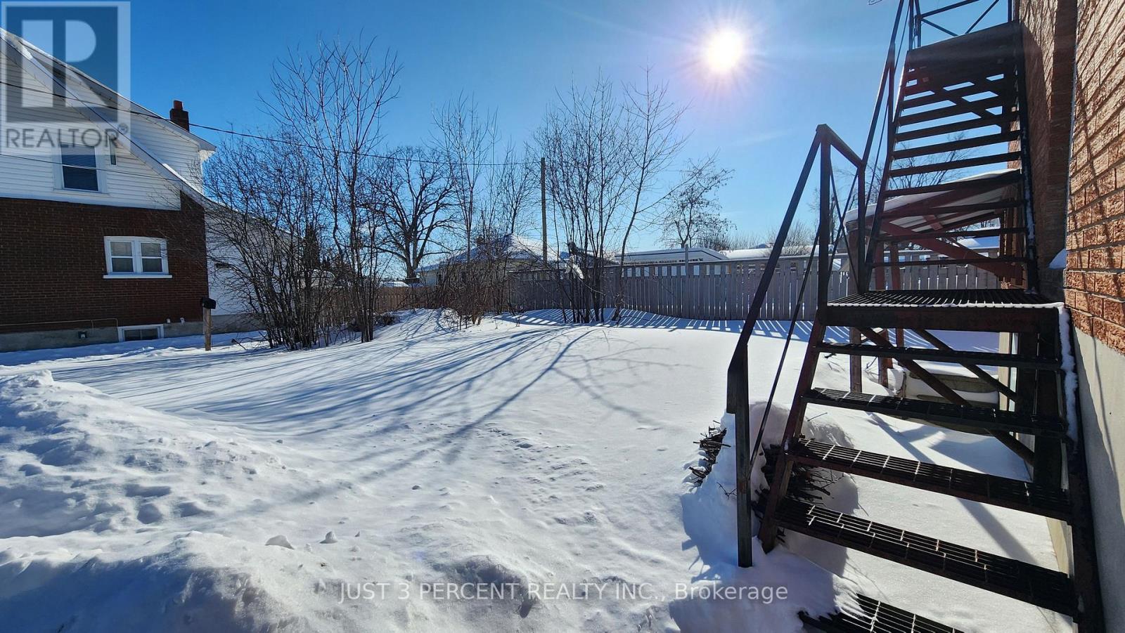 198 Aylmer Street N, Peterborough (Town Ward 3), Ontario  K9J 3K1 - Photo 5 - X12872516