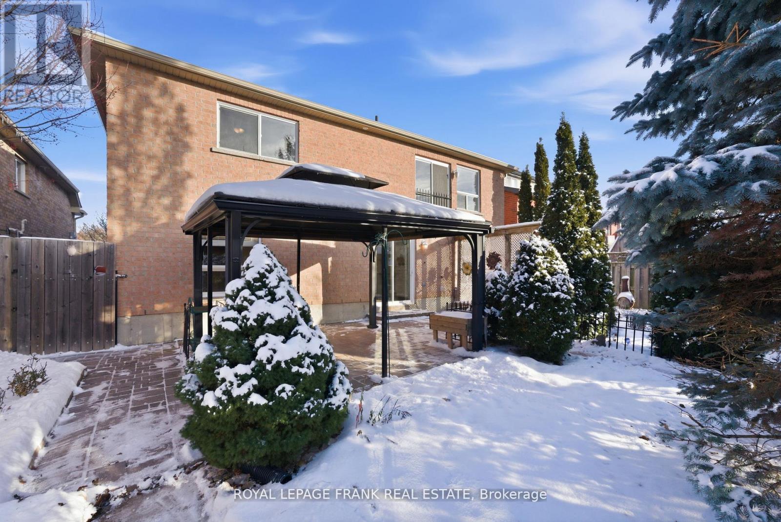 7 Brock Street, Kawartha Lakes (Lindsay), Ontario  K9V 0B9 - Photo 41 - X12872816