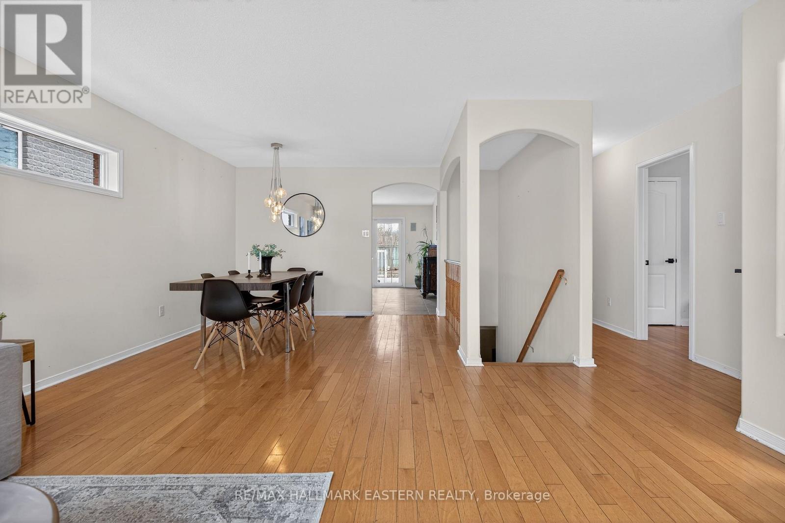 664 Trailview Drive, Peterborough (Ashburnham Ward 4), Ontario  K9J 8P1 - Photo 12 - X12873112