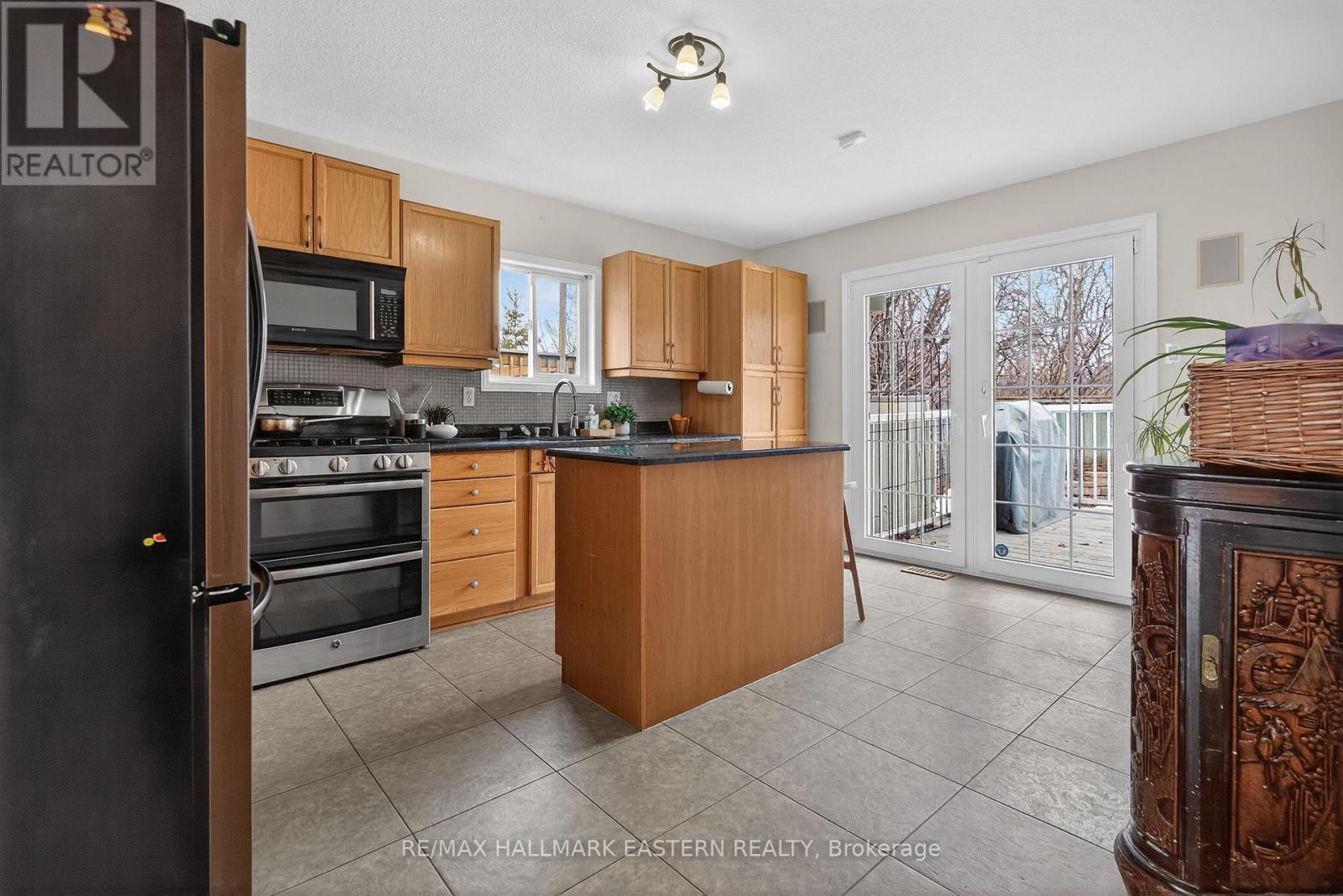 664 Trailview Drive, Peterborough (Ashburnham Ward 4), Ontario  K9J 8P1 - Photo 14 - X12873112