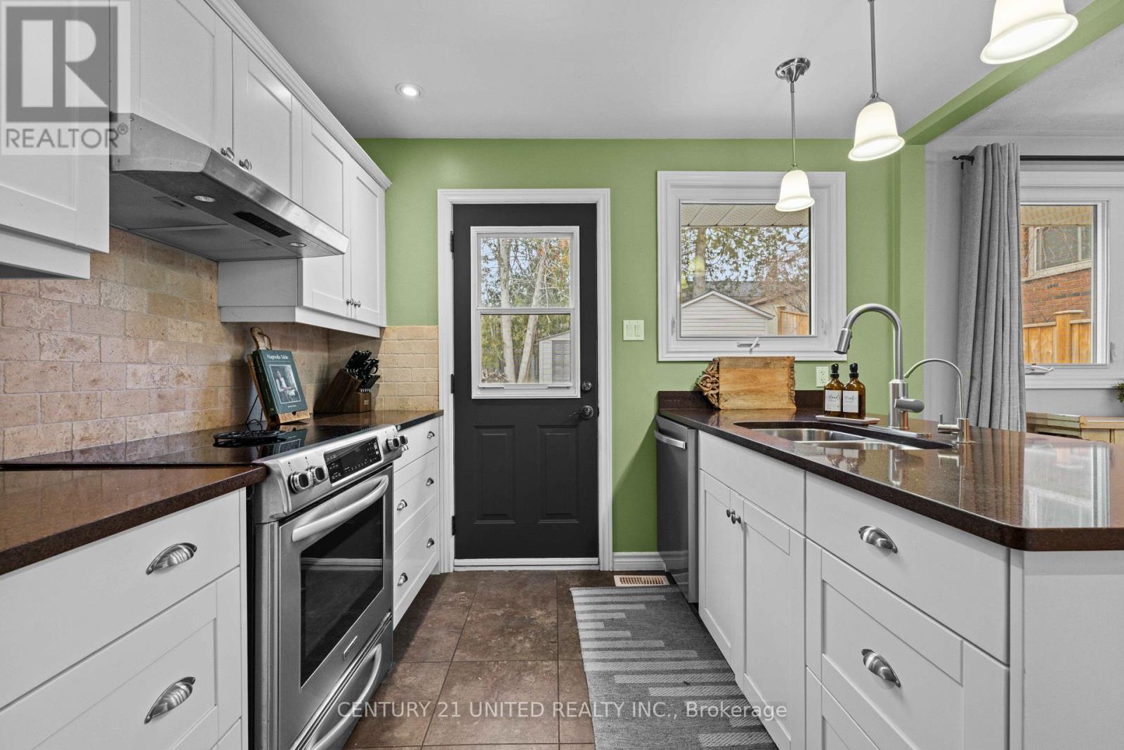 1227 Cartier Boulevard, Peterborough (Northcrest Ward 5), Ontario  K9H 6S2 - Photo 12 - X12873144