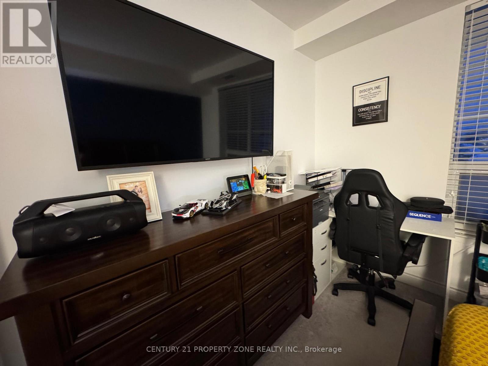 307 - 21 Brookhouse Drive, Clarington (Newcastle), Ontario  L1B 0V4 - Photo 9 - E12873062