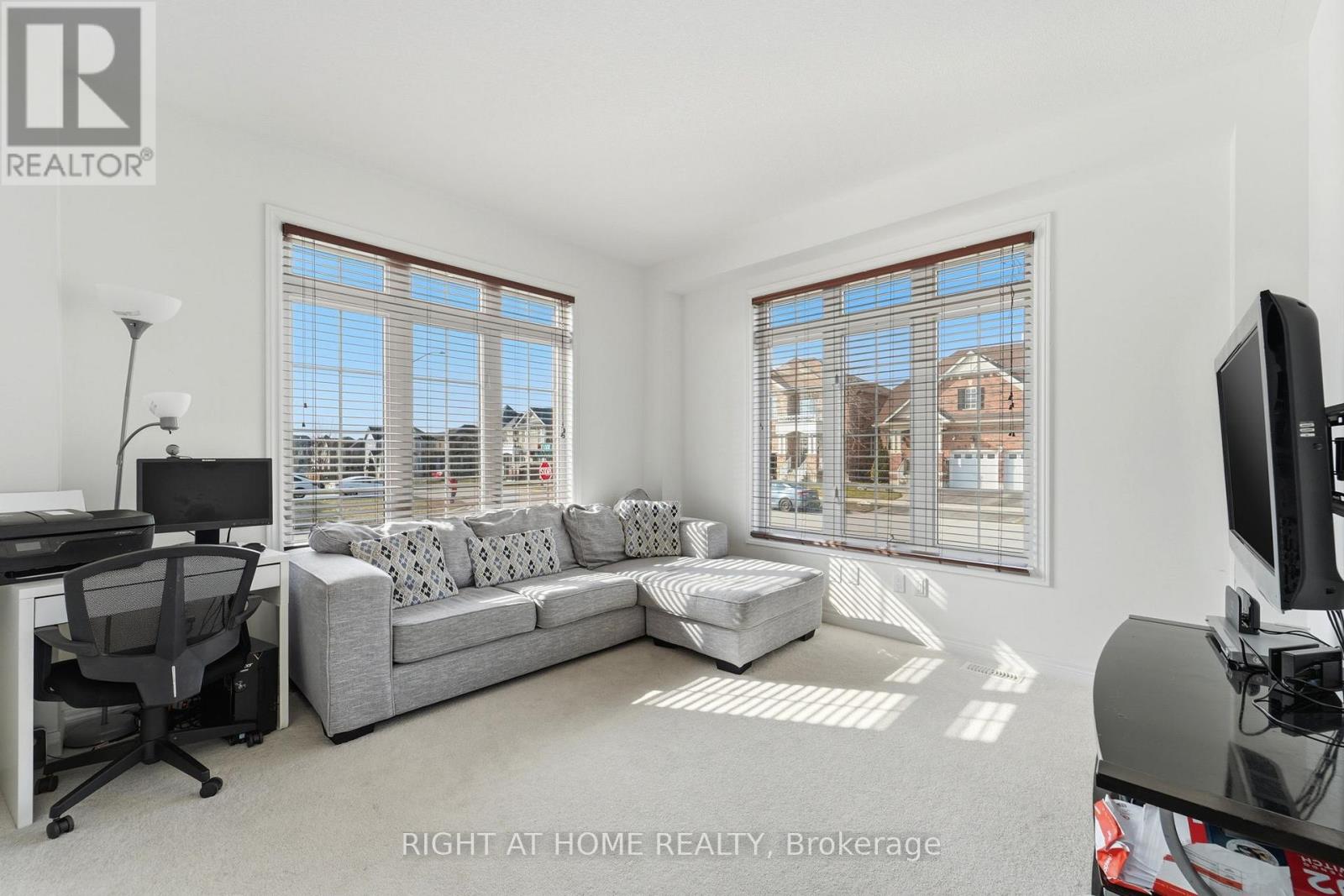 156 Mcdonald Crescent, Clarington (Newcastle), Ontario  L1B 1G9 - Photo 12 - E12873442