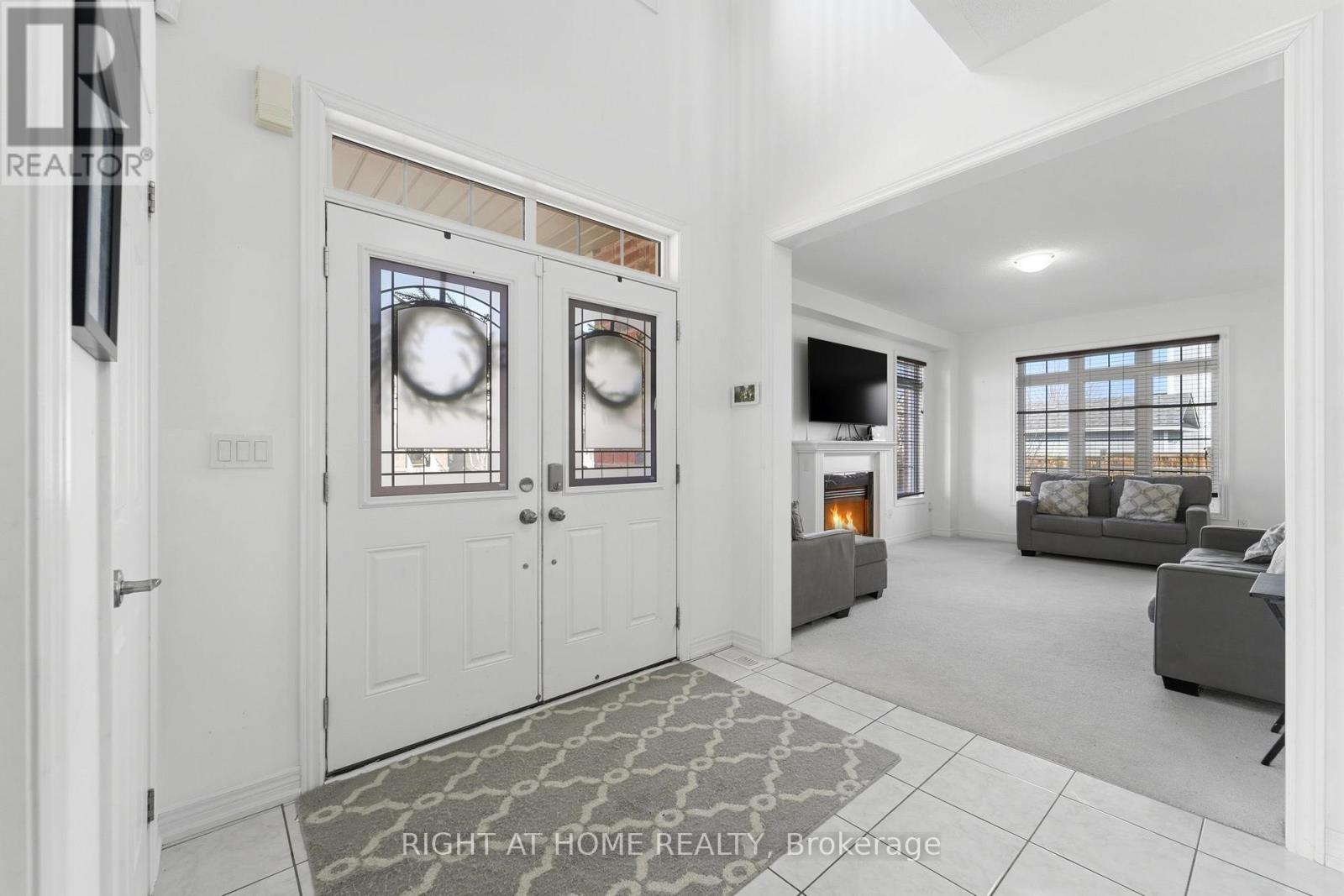 156 Mcdonald Crescent, Clarington (Newcastle), Ontario  L1B 1G9 - Photo 7 - E12873442