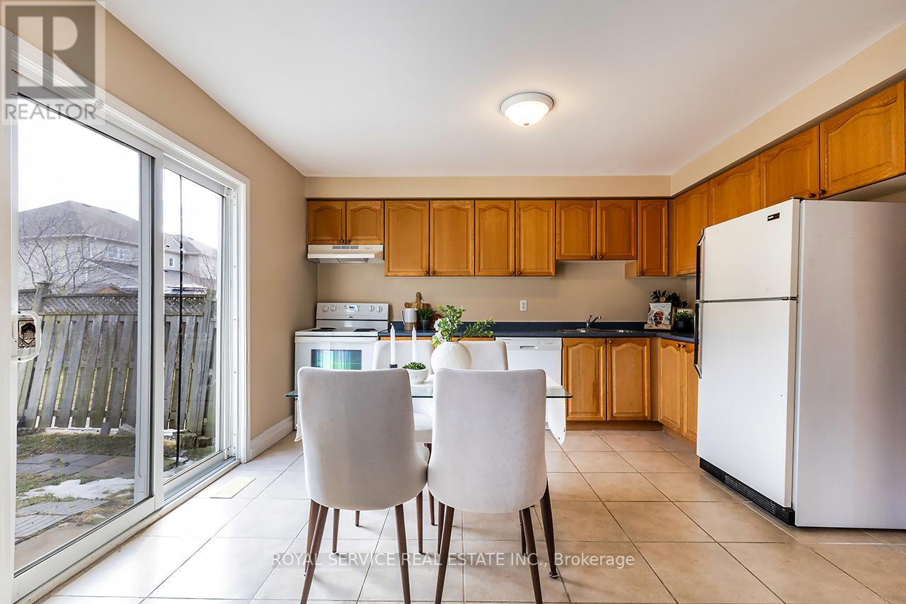 56 Beacham Crescent, Clarington (Newcastle), Ontario  L1B 1N1 - Photo 12 - E12874526