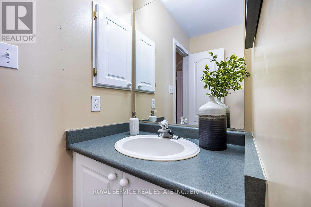 56 Beacham Crescent, Clarington (Newcastle), Ontario  L1B 1N1 - Photo 27 - E12874526