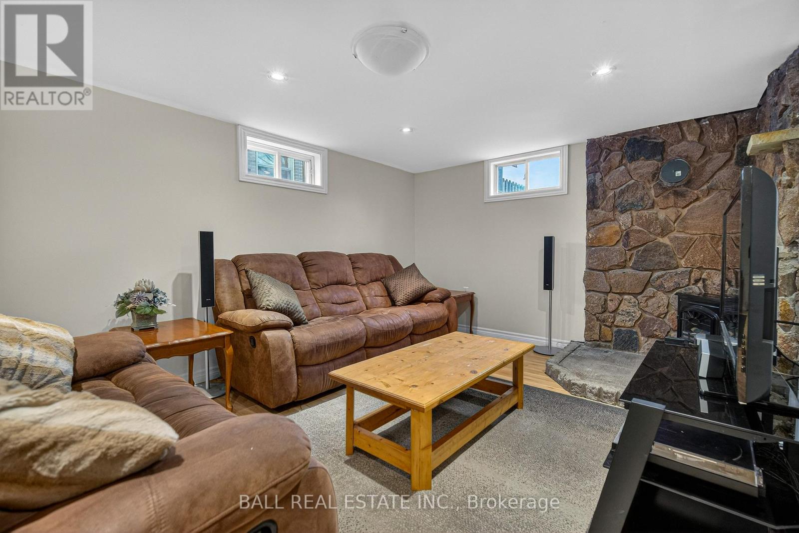 1129 Algonquin Boulevard, Peterborough (Northcrest Ward 5), Ontario  K9H 6N1 - Photo 21 - X12874710