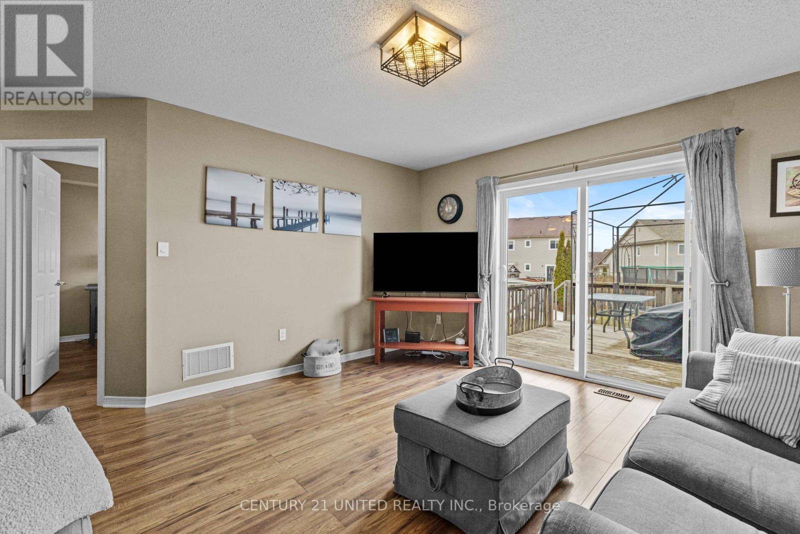 617 Tully Crescent, Peterborough (Monaghan Ward 2), Ontario  K9K 0B1 - Photo 11 - X12875676