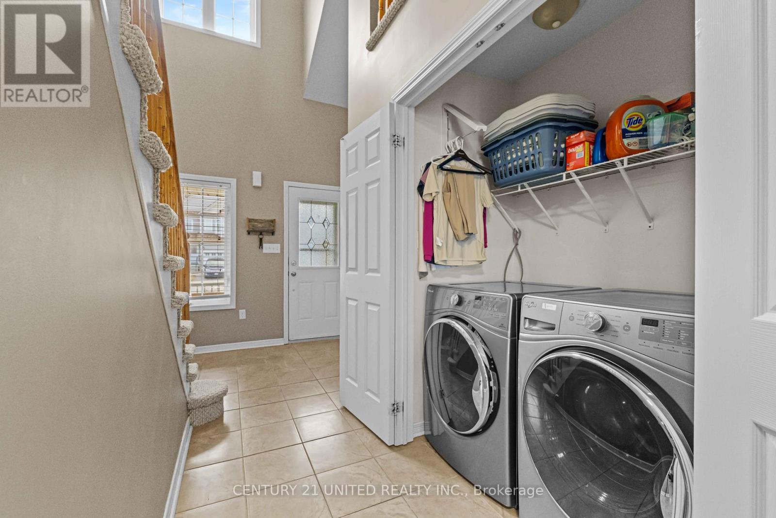 617 Tully Crescent, Peterborough (Monaghan Ward 2), Ontario  K9K 0B1 - Photo 4 - X12875676