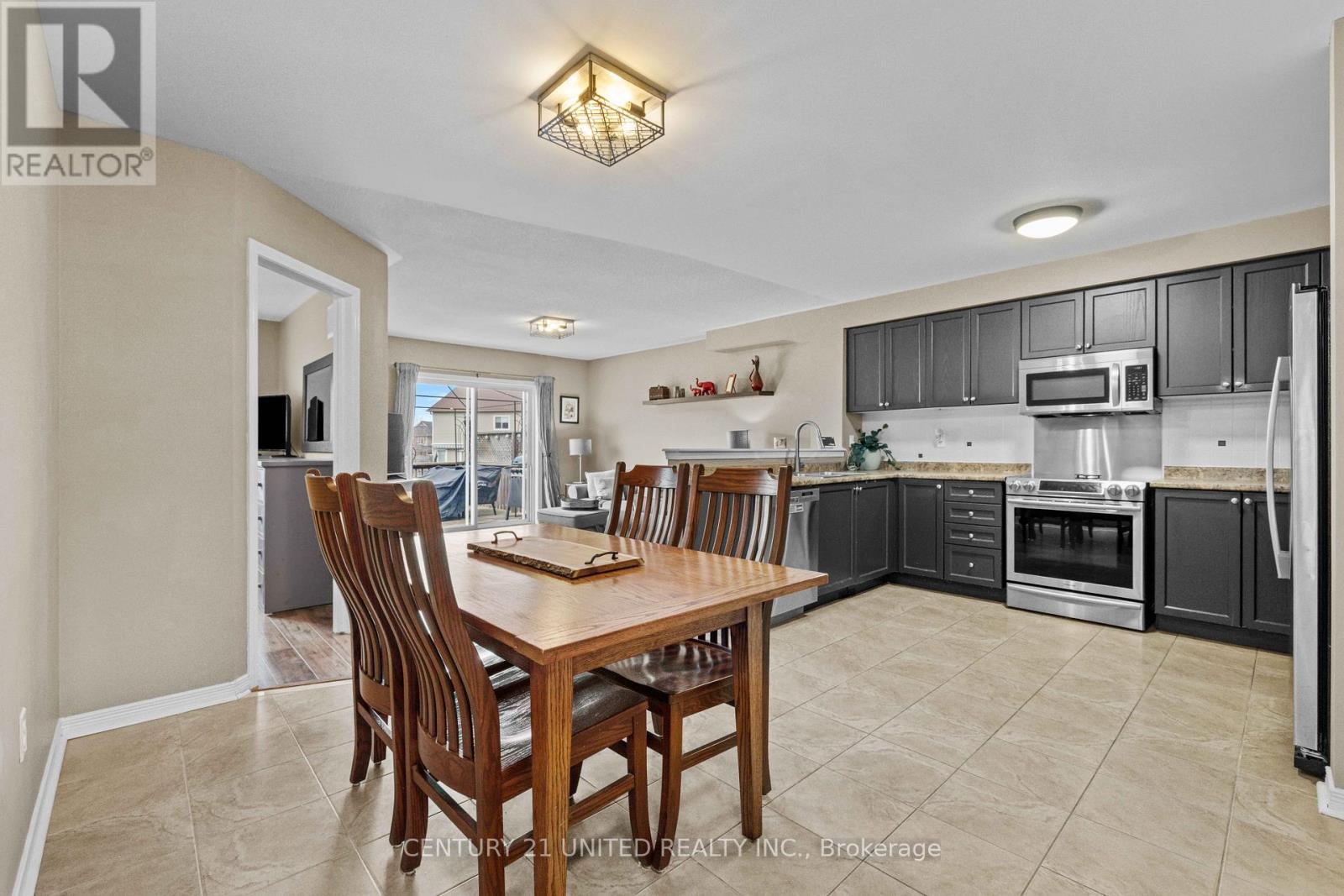 617 Tully Crescent, Peterborough (Monaghan Ward 2), Ontario  K9K 0B1 - Photo 6 - X12875676